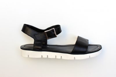 Sandalo in pelle nero € 99,90