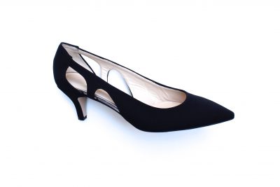 Scollata aperta ai lati in tessuto nero tacco 5 cm € 179,90