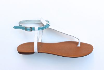 Sandalo infradito in pelle bianca e azzurra € 69,90