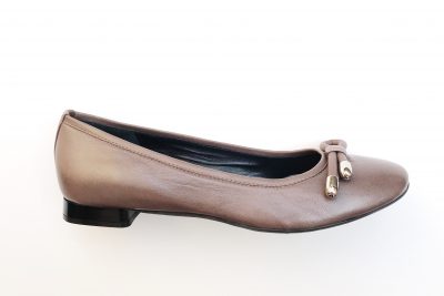 Ballerina da donna in pelle marrone € 119,90