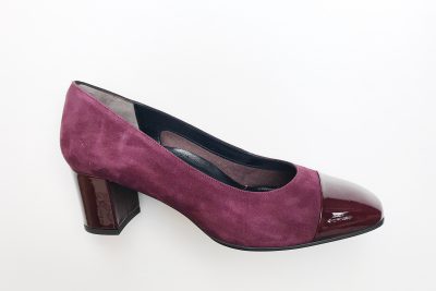 Decollètè da donna in camoscio e vernice bordeaux tacco 6 cm € 139,90