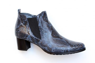 Stivaletto da donna in pelle pitonata blu con elastici tacco 5 cm € 179,90