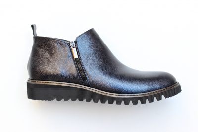 Mezzo stivaletto da donna in pelle blu con cerniera  € 169,90