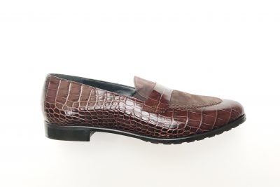 Mocassino da donna in pelle pitonata e camoscio marrone € 139,90