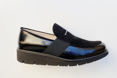 Mocassino da donna in pelle e camoscio nero € 139,90