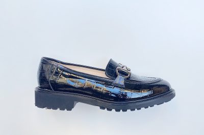 Mocassino da donna in`vernice nera con fibbia € 165,00