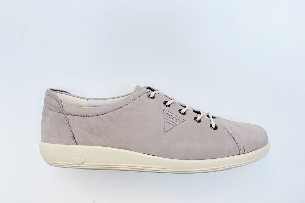 Sneaker da donna misure grandi in nabuk tortora  € 119,90