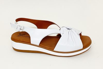 Sandalo da donna misure grandi in pelle bianca € 109,90