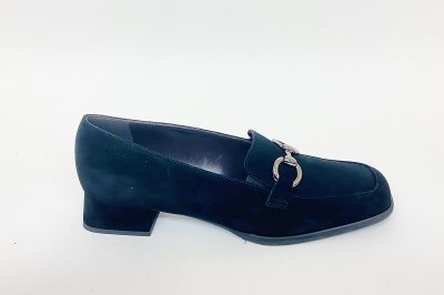 Mocassino in camoscio nero tacco 4 cm € 189,90