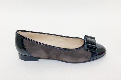 Ballerina in camoscio e vernice nera e marrone € 129,90