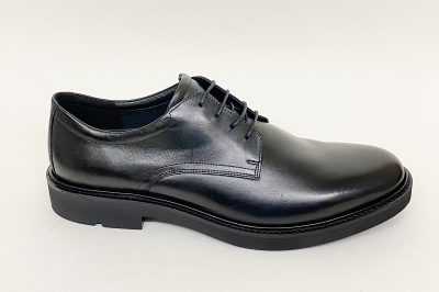 Derby da uomo misure grandi in pelle nera € 179,90