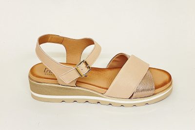 Sandalo da donna in pelle beige e oro € 99,90