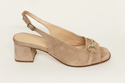 Sandalo da donna in camoscio beige tacco 4 cm € 159,90