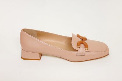 Mocassino da donna in pelle cipria tacco 3 cm  € 179,90