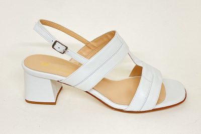 Sandalo da donna in pelle bianca tacco 5 cm € 159,90