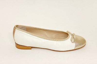 Ballerina da donna in pelle bianca e oro € 145,00