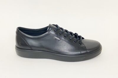 Sneaker da uomo in pelle nera fodera goretex € 159,90
