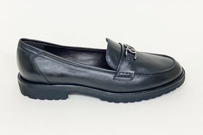 Mocassino da donna con accessorio in pelle nera € 179,90