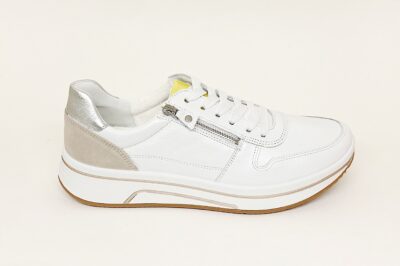 Sneaker da donna con cerniera in pelle bianca € 130,00