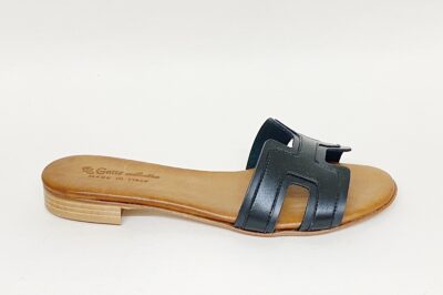 Pianella da donna misure grandi in pelle nera € 99,90