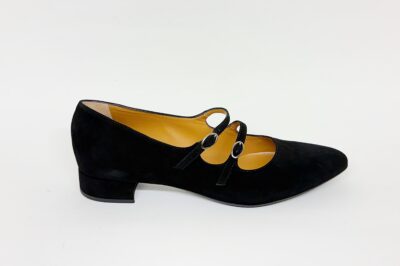 Scollata con cinturini  in camoscio nero tacco 3 cm € 175,00