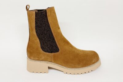 Stivaletto da donna con elastici in camoscio cuoio € 199,90