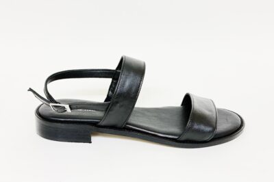 Sandalo da donna in pelle nera € 109.90