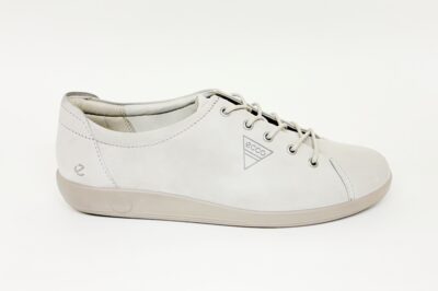 Sneaker da donna misure grandi  in nabuk tortora  € 119,90