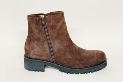 Stivaletto da donna con doppia cerniera in camoscio testa di moro € 159,90